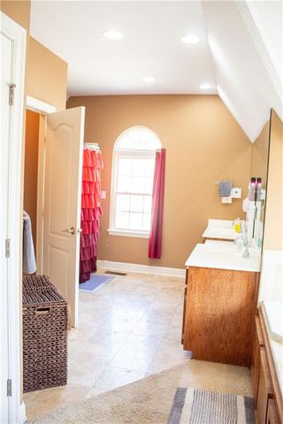 19515 E 11th Terrace N, Independence, MO 64056