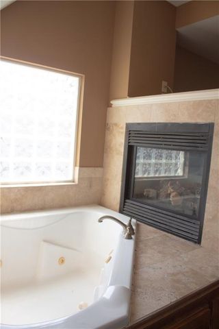 19515 E 11th Terrace N, Independence, MO 64056