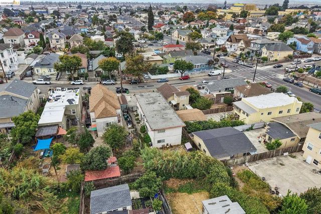 2120 E 22Nd St, Oakland, CA 94606