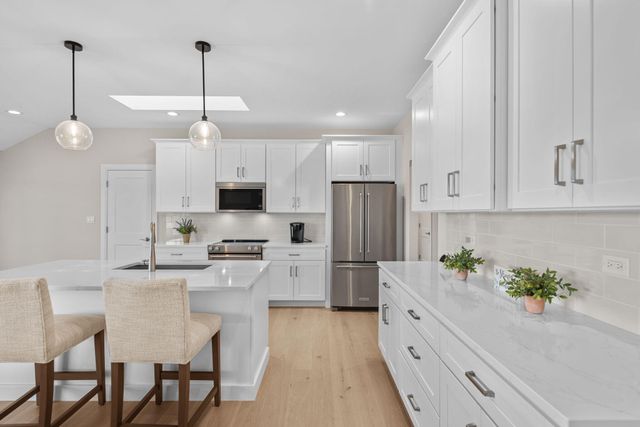 13557 Lakeside Boulevard, Cedar Lake, IN 46303