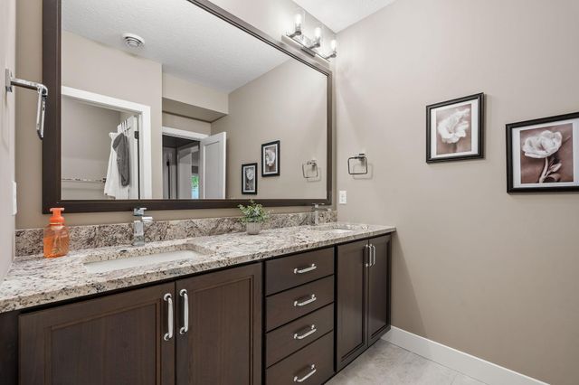 754 Shawnee Woods Road, Medina, MN 55340