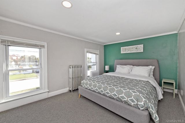 2086 Washington Avenue, Seaford, NY 11783