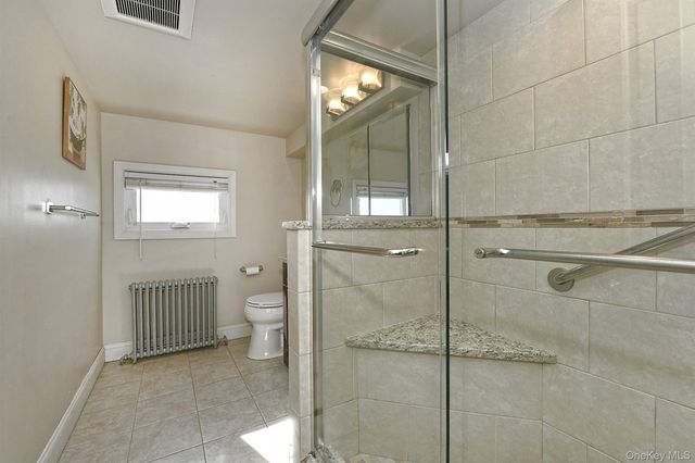 2086 Washington Avenue, Seaford, NY 11783