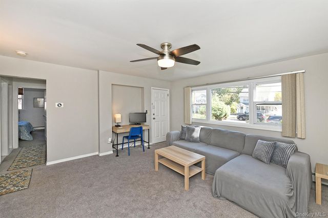 2086 Washington Avenue, Seaford, NY 11783