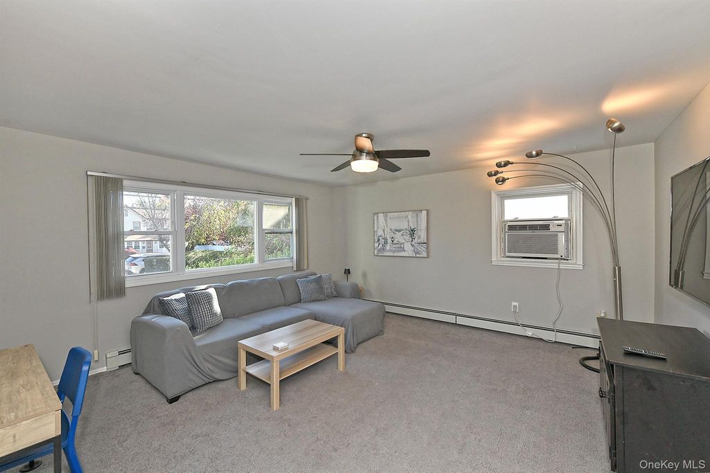 2086 Washington Avenue, Seaford, NY 11783 — photo 3