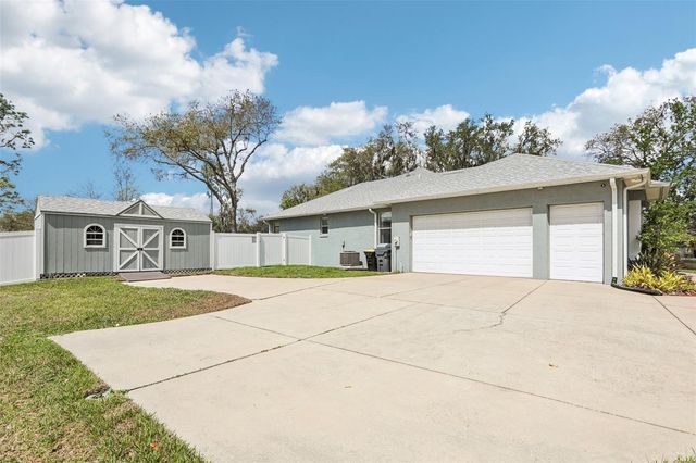 5801 DEER FLAG DRIVE, Lakeland, FL 33811