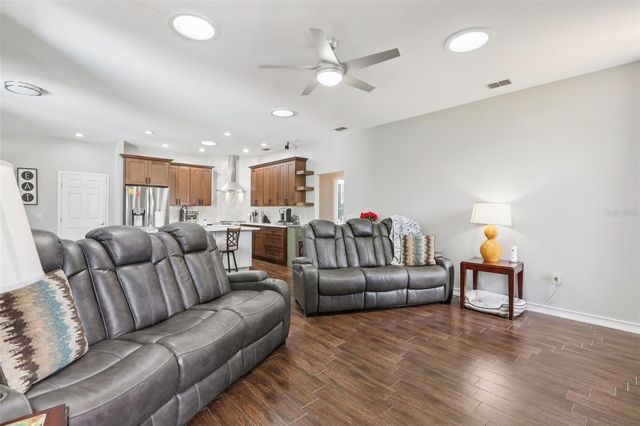 5801 DEER FLAG DRIVE, Lakeland, FL 33811