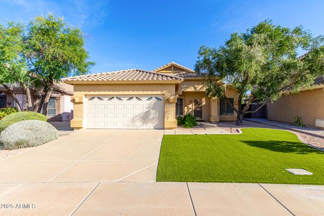 2432 E CIELO GRANDE Avenue, Phoenix, AZ 85024