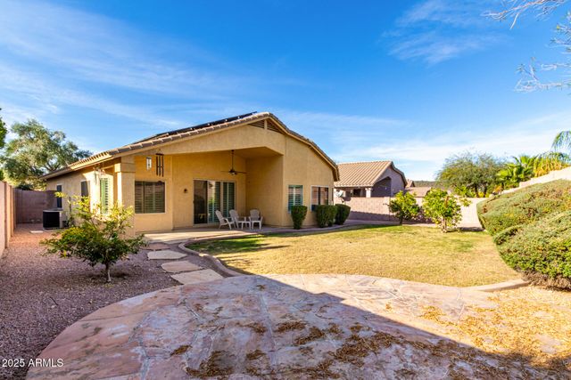 2432 E CIELO GRANDE Avenue, Phoenix, AZ 85024