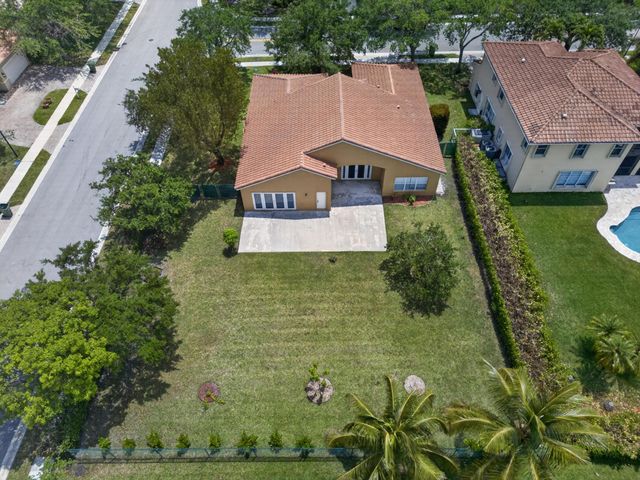19111 SW 8th Street, Pembroke Pines, FL 33029