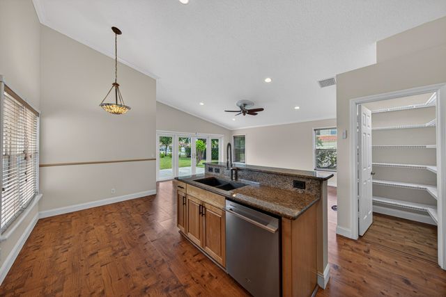 19111 SW 8th Street, Pembroke Pines, FL 33029