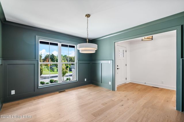 3322 Catalpa Farms Dr, Fisherville, KY 40023