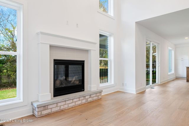 3322 Catalpa Farms Dr, Fisherville, KY 40023