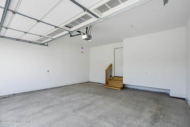 3322 Catalpa Farms Dr, Fisherville, KY 40023