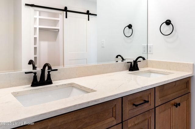 3322 Catalpa Farms Dr, Fisherville, KY 40023