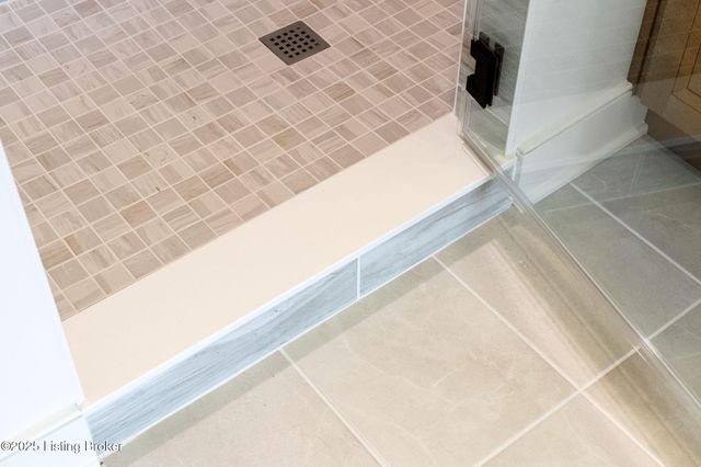 3322 Catalpa Farms Dr, Fisherville, KY 40023