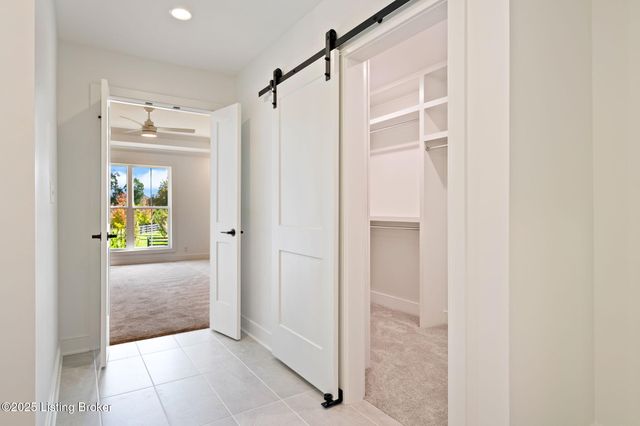 3322 Catalpa Farms Dr, Fisherville, KY 40023