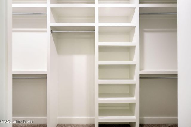 3322 Catalpa Farms Dr, Fisherville, KY 40023