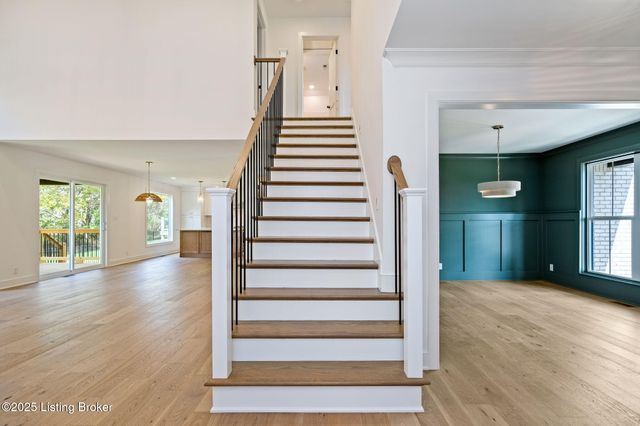 3322 Catalpa Farms Dr, Fisherville, KY 40023