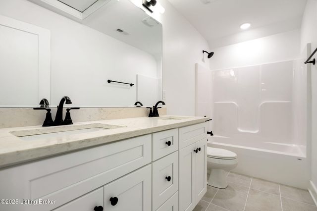 3322 Catalpa Farms Dr, Fisherville, KY 40023