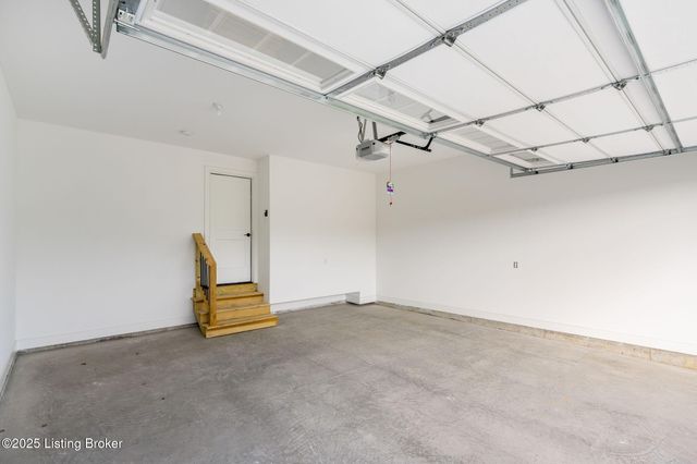 3322 Catalpa Farms Dr, Fisherville, KY 40023