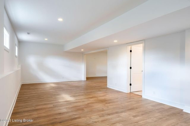 3322 Catalpa Farms Dr, Fisherville, KY 40023