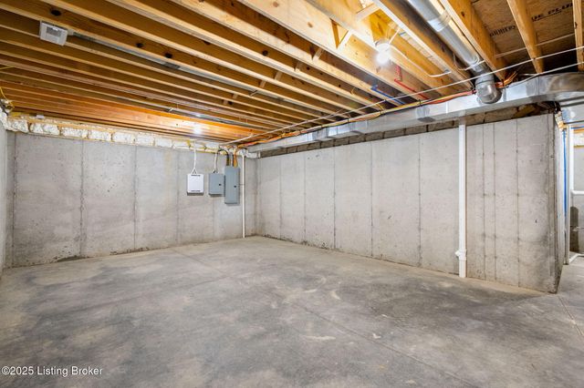 3322 Catalpa Farms Dr, Fisherville, KY 40023