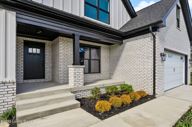 3322 Catalpa Farms Dr, Fisherville, KY 40023