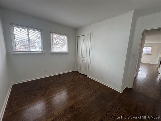 1524 Elliott, Jeffersonville, IN 47130