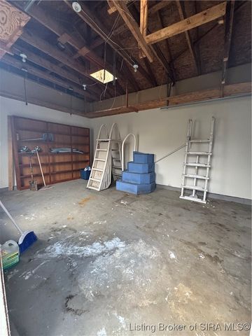 1524 Elliott, Jeffersonville, IN 47130