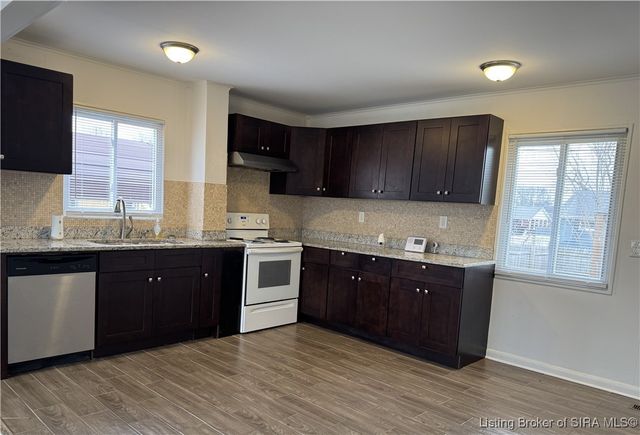 1524 Elliott, Jeffersonville, IN 47130