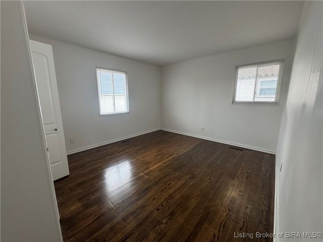 1524 Elliott, Jeffersonville, IN 47130