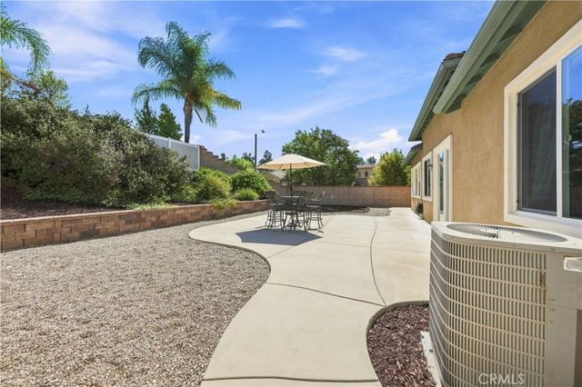 43940 Via Montalban, Temecula, CA 92592