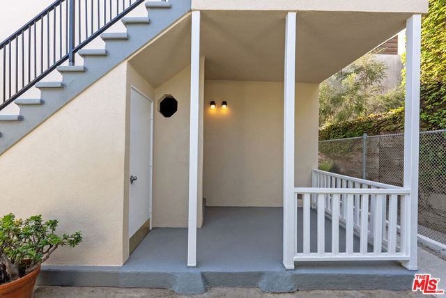 34 Dudley Avenue, Venice, CA 90291