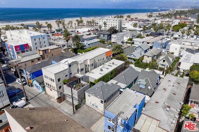 34 Dudley Avenue, Venice, CA 90291