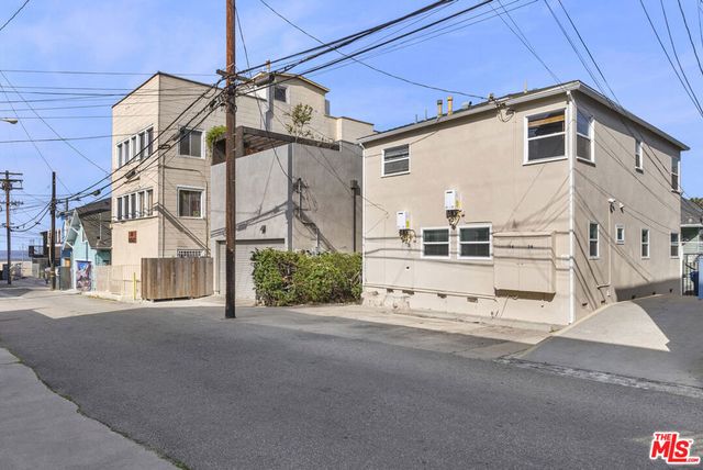 34 Dudley Avenue, Venice, CA 90291