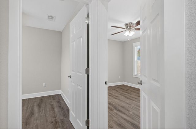 117 Pryor Dr Drive, Mary Esther, FL 32569