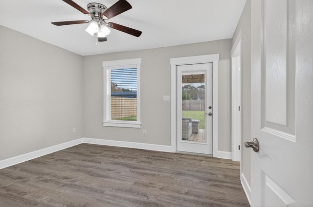 117 Pryor Dr Drive, Mary Esther, FL 32569