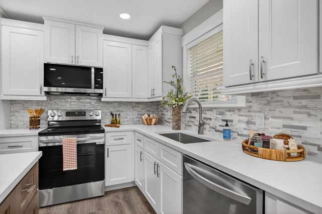 117 Pryor Dr Drive, Mary Esther, FL 32569