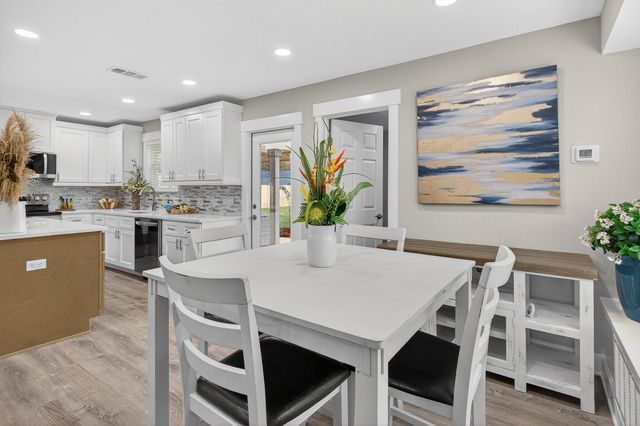 117 Pryor Dr Drive, Mary Esther, FL 32569