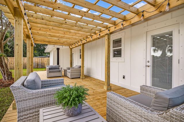 117 Pryor Dr Drive, Mary Esther, FL 32569