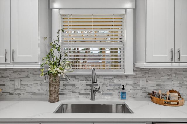 117 Pryor Dr Drive, Mary Esther, FL 32569