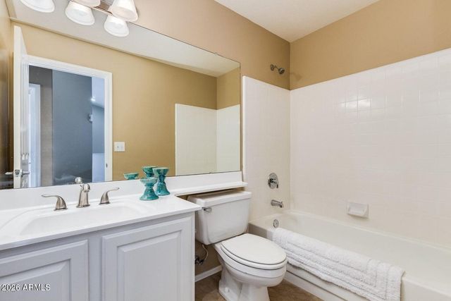 3822 E WILDWOOD Drive, Phoenix, AZ 85048