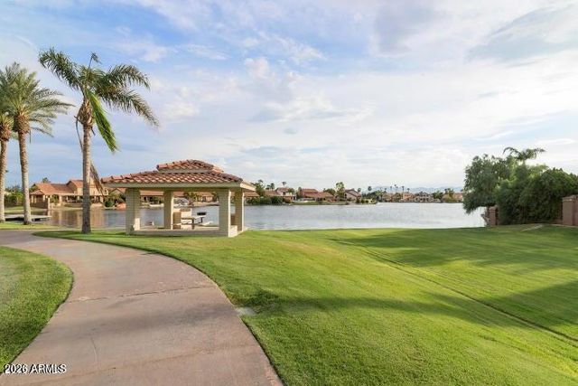 3822 E WILDWOOD Drive, Phoenix, AZ 85048