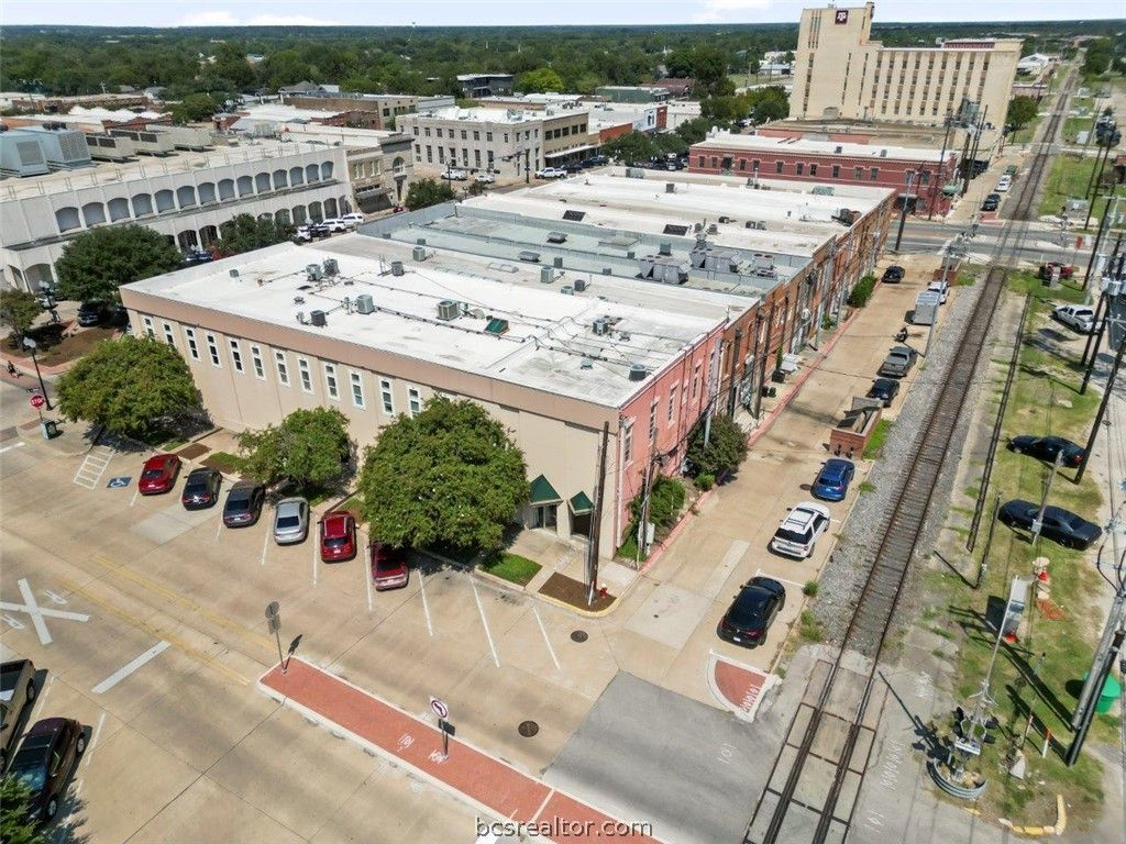 106 East 26th Street, Bryan, TX 77803 — exterior