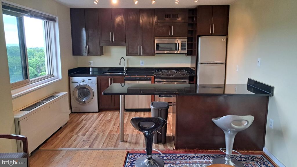 Image 14 of property listing at 7333 NEW HAMPSHIRE AVE #1107-N, Takoma Park, MD 20912
