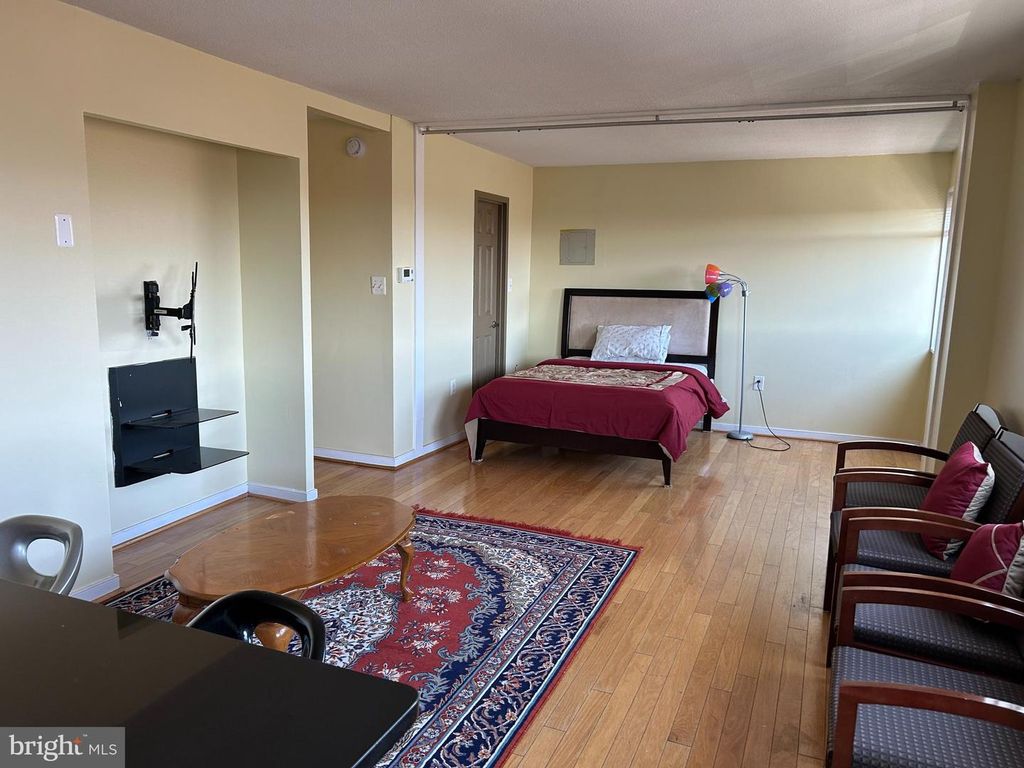 Image 18 of property listing at 7333 NEW HAMPSHIRE AVE #1107-N, Takoma Park, MD 20912