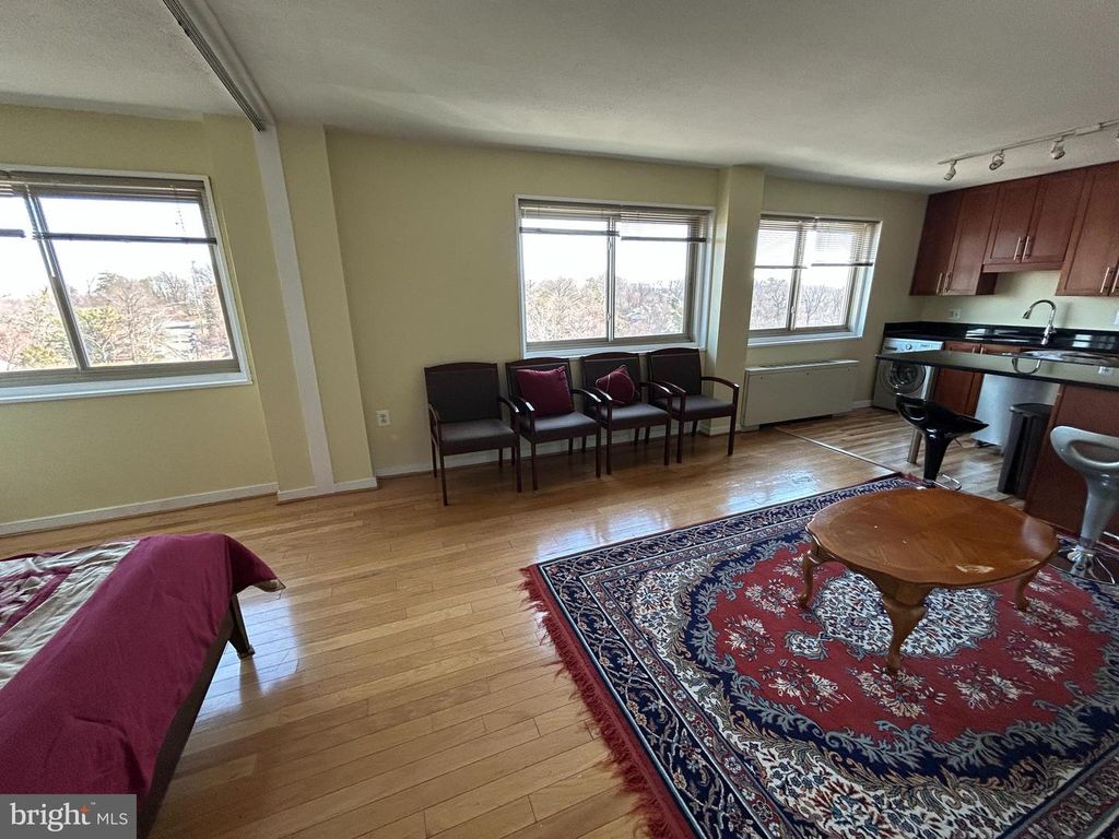 Image 19 of property listing at 7333 NEW HAMPSHIRE AVE #1107-N, Takoma Park, MD 20912