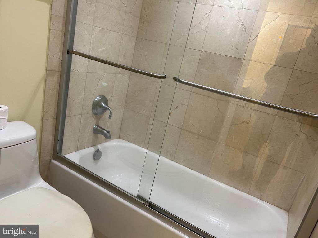 Image 26 of property listing at 7333 NEW HAMPSHIRE AVE #1107-N, Takoma Park, MD 20912