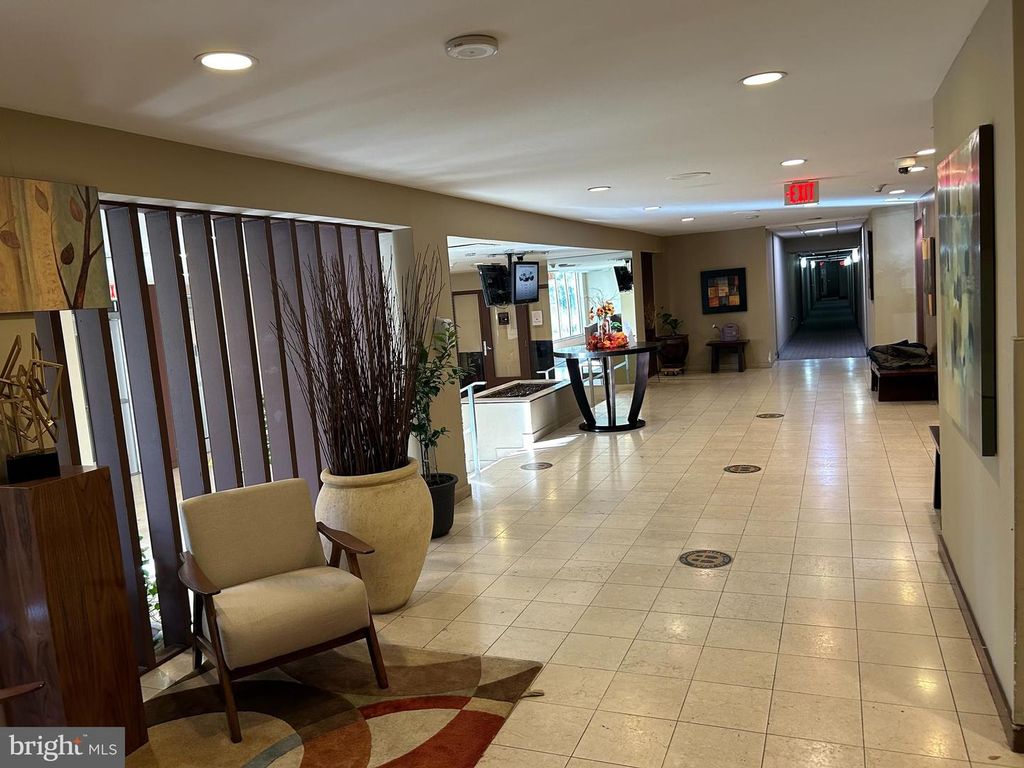 Image 5 of property listing at 7333 NEW HAMPSHIRE AVE #1107-N, Takoma Park, MD 20912